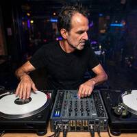 Wayne DJC Presents Beyond Control Techno Sessions On Xtra Hot Underground With DJ/Producer Andy Rodrigues (Portugal) by Wayne Djc