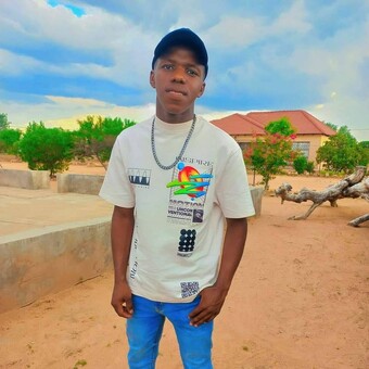 Lesiba Le&eacute;sh Marokane