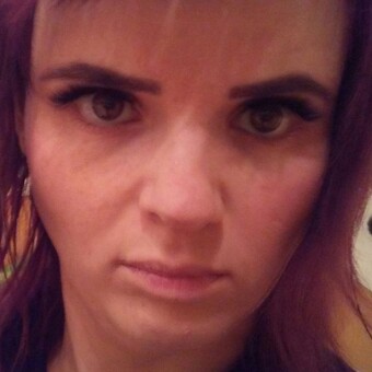 Linda Naco Priezviskoo