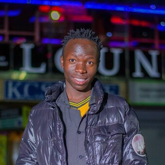 N&aring;itw&atilde; Sűltăň S&igrave;m&iacute;yů