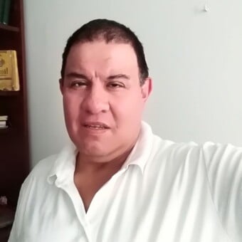 Carlos Canal Sol&iacute;s