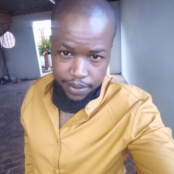 Ofentse Motete