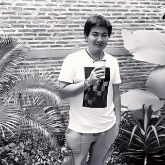 สุดยอด พระใหม่