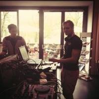 Circleshow #004 by Circleshow