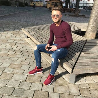 &Aacute;d&aacute;m Streb&aacute;k