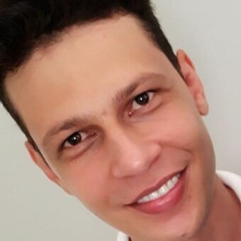 Tiago Corr&ecirc;a Veloso