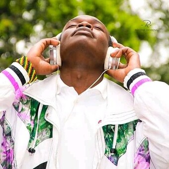 DJ REAL THE MASH UP KING 🤴