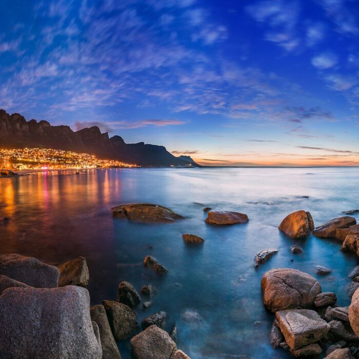 The Deep House Cave by Dj TuXxL (Univers DJ)