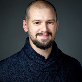 Антон Лапшенков