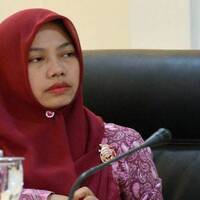 2017-03-08 Topik Idola - Titi Anggraini by Radio Idola Semarang