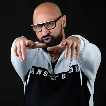  NES CASTANO official