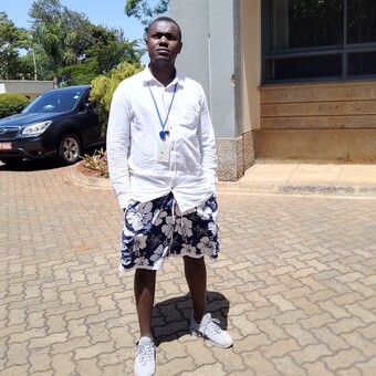 David M Mugendi