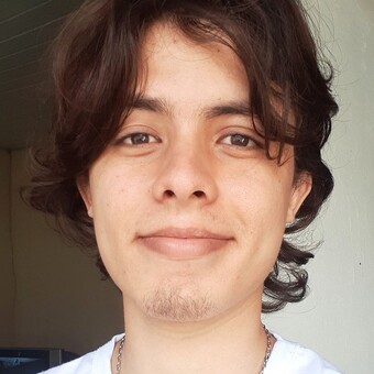 &Atilde;lvaro Lara