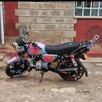 K&eacute;v&ouml; Mr&euml;gg&eacute;a