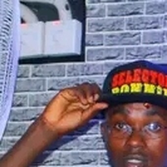 SELECTOR RONNIE MIXTAPES