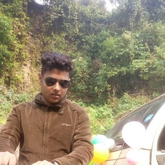 S&uuml;m&iuml;t R&oslash;y