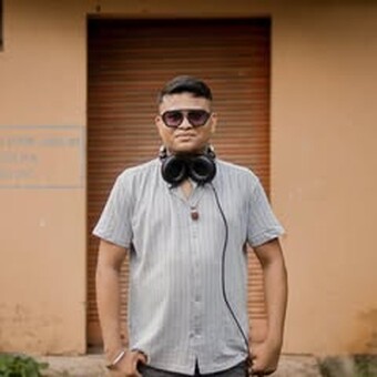 DJ RAKESH