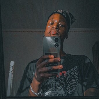 Siyabonga L Mashinini