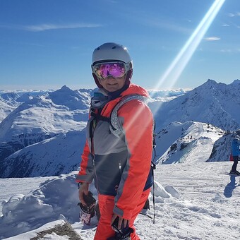 Rachael Desolla Latham