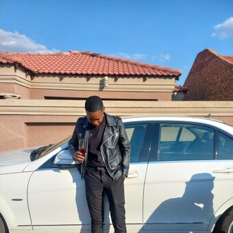 Abutiie Tshego Wa Leparabotlhoko