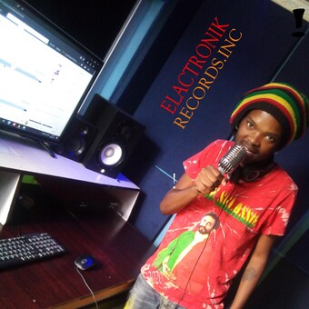 Elactronik Deepdolf Adolf