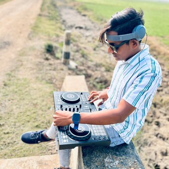 Dj Akash