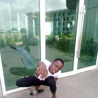 Ton Wizzy