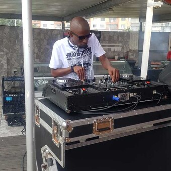 Flex The Dark Magician