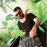 Gokhan Gunes A - Deep House : Luxury Lounge 102,0 Fm Groovy On Air by Gökhan Güneş