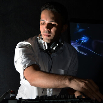 DJ C&eacute;sar Filho