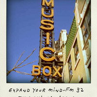 Expand your Mind-FM 32 The Chicago Issue by alexander expander