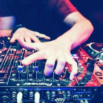 Alex Molla DJ - AM Music Culture