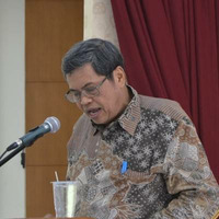 2016-12-07 Topik Idola - Narasumber Prof.Dr Agus Dwiyanto by Radio Idola Semarang