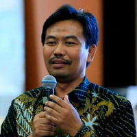 2017-02-03 Topik Idola - Prof. Kacung Maridjan by Radio Idola Semarang