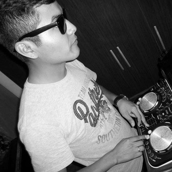 DJ Frank Rojas