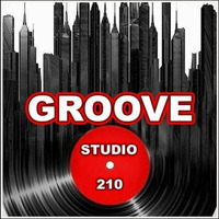 Classic Soul Studio210  Groove by ZR by Classic Soul White&Black
