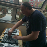 Shaun Lever Guest Retro Bounce Mix For DJ Saber's Radio Show 22nd Nov 2015  by Shaun Lever