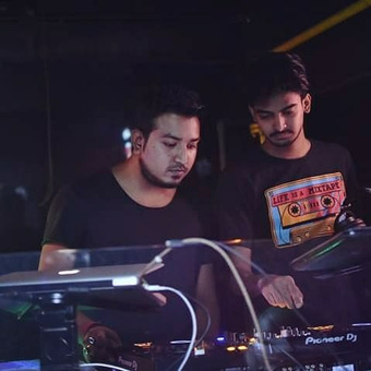 DJ PRO &amp; DJ SN