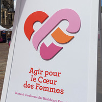 Le bus du coeur des femmes s'installe au Mans pour sensibiliser et prévenir by Frequence Sillé