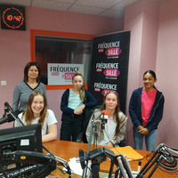 Jeanne, Clémence et Pascaline Huet - Chant au Collège Ste-Thérèse-St-Joseph - Par Juliette by Frequence Sillé