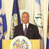 Colin L. Powell, Secretario De Estados De Los Estados Unidos by Nosotros Unidos Con Belize
