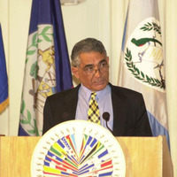 Assad Shoman, Ministro De Relaciones Exteriores De Belice by Nosotros Unidos Con Belize