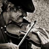 El violinista loco by M3tator Composer