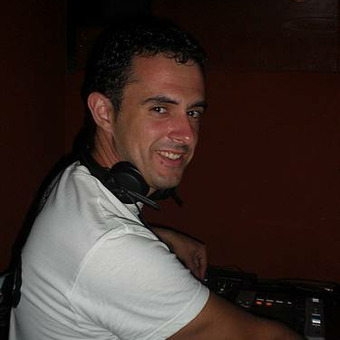 J . SÁNCHEZ DJ