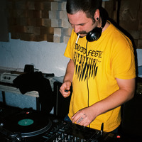 Erstes Pfaffenhofener DJ-Battle - 12 - DJ Walross by DerEber