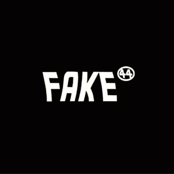 Fake44_