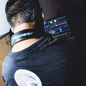 DJ Jersson Aguirre