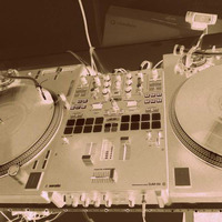 HIP HOP MIX (URBAN VS TRAP) by DJ_iBeatZ by DJ iBeatZ