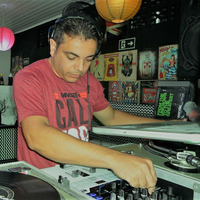 DJ Rodrigo Lourençoni - Hits &amp; Remixes 2000 by Roberto Freire