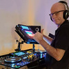 DJ Ray 💜🎧 Raymond van Leeuwen
